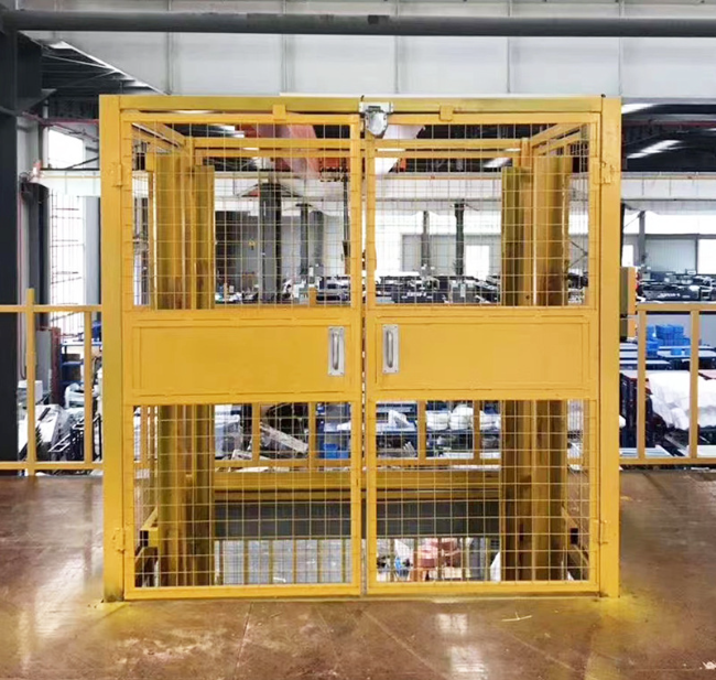 玉山智能导轨式升降机亮相